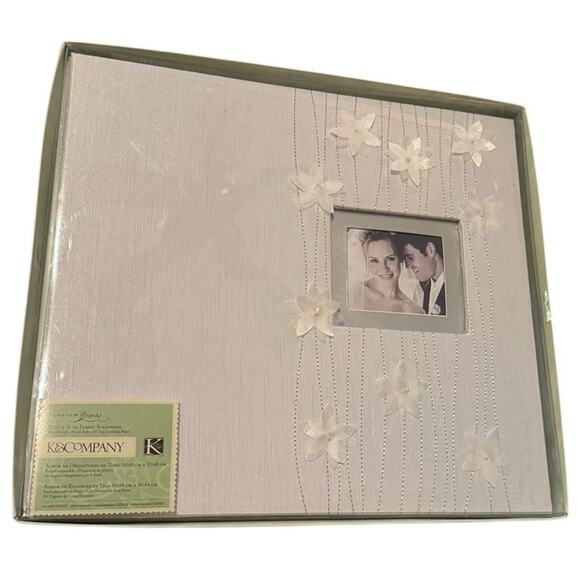 K&Company Forever Yours 12x12 Wedding Fabric Scrapbook Post Bound Top Loading - Picture 4 of 6